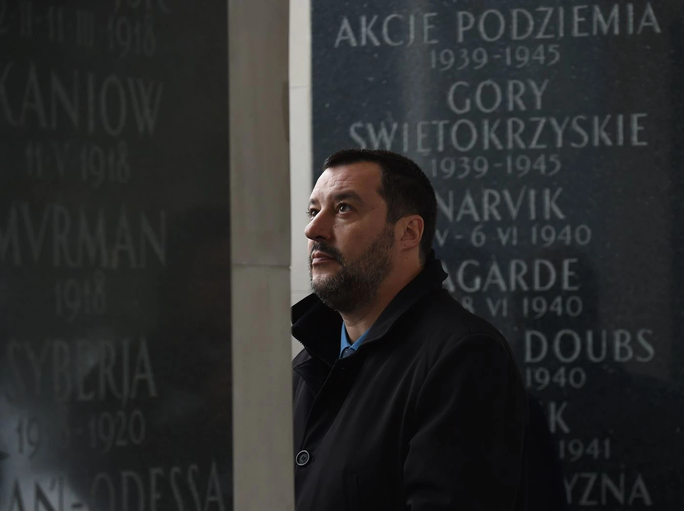 Salvini, gelo al vertice con Conte e Di Maio: "Non mollo e faccio due passi avanti". Migranti, altra bomba