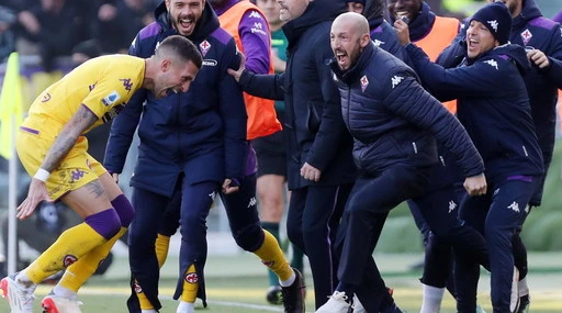Fiorentina, tre punti che sanno d'Europa: tris al Bologna, i Viola tornano a volare