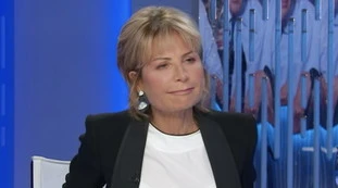 Otto e Mezzo, Lilli Gruber a Sallusti: "Ha perso Salvini". Il direttore la gela: "In realtà, non è così"