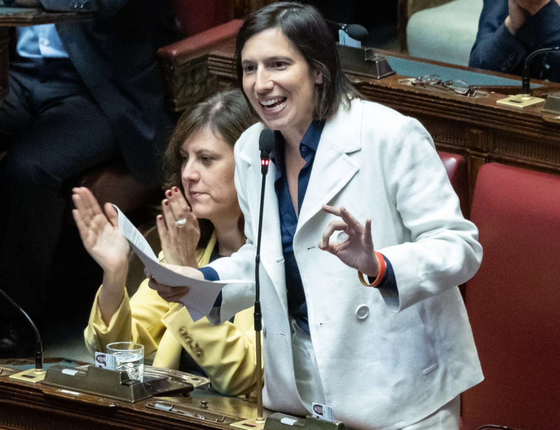 Pacini e i "fucili contro i fascisti"? Elly Schlein in tilt: soltanto dopo tre giorni...