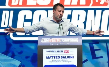 Salvini confermato segretario della Lega: bordate a giornalisti, Schlein, Fornero e Vannacci
