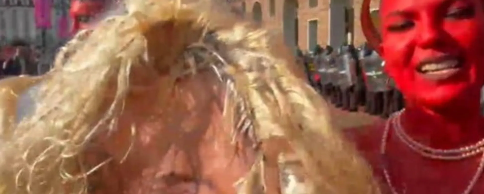 "Cosa dilaga in questi cortei". Furia-Malan: guardate questa manifestante "buonista" <span style="color: rgb(153, 0, 0);">Video</span>