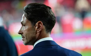 1400x889