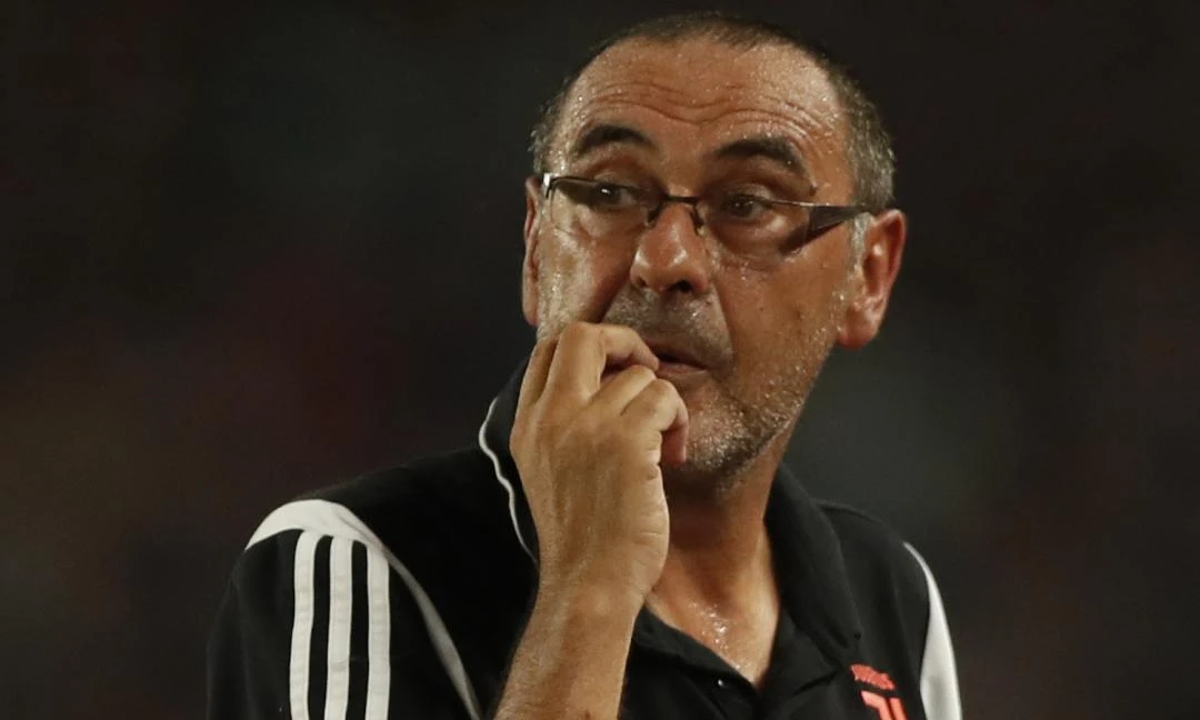 Sarri mani di forbice, il tecnico deve far fuori sei giocatori