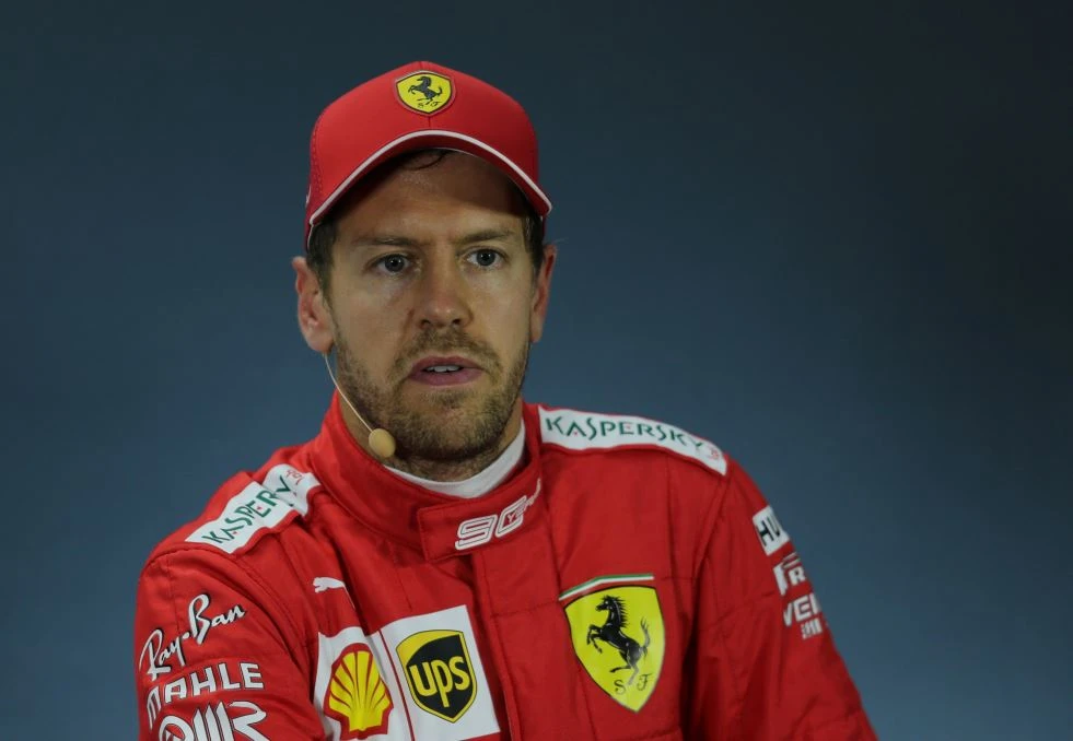 Sebastian Vettel cacciato già a fine anno, terremoto in Ferrari: chi arriva al fianco di Leclerc