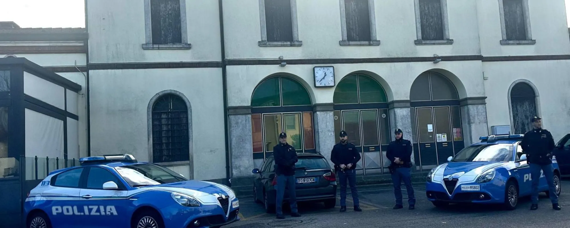 L'urlo "Allah Akbar!": Padova, l'immigrato blocca la stazione