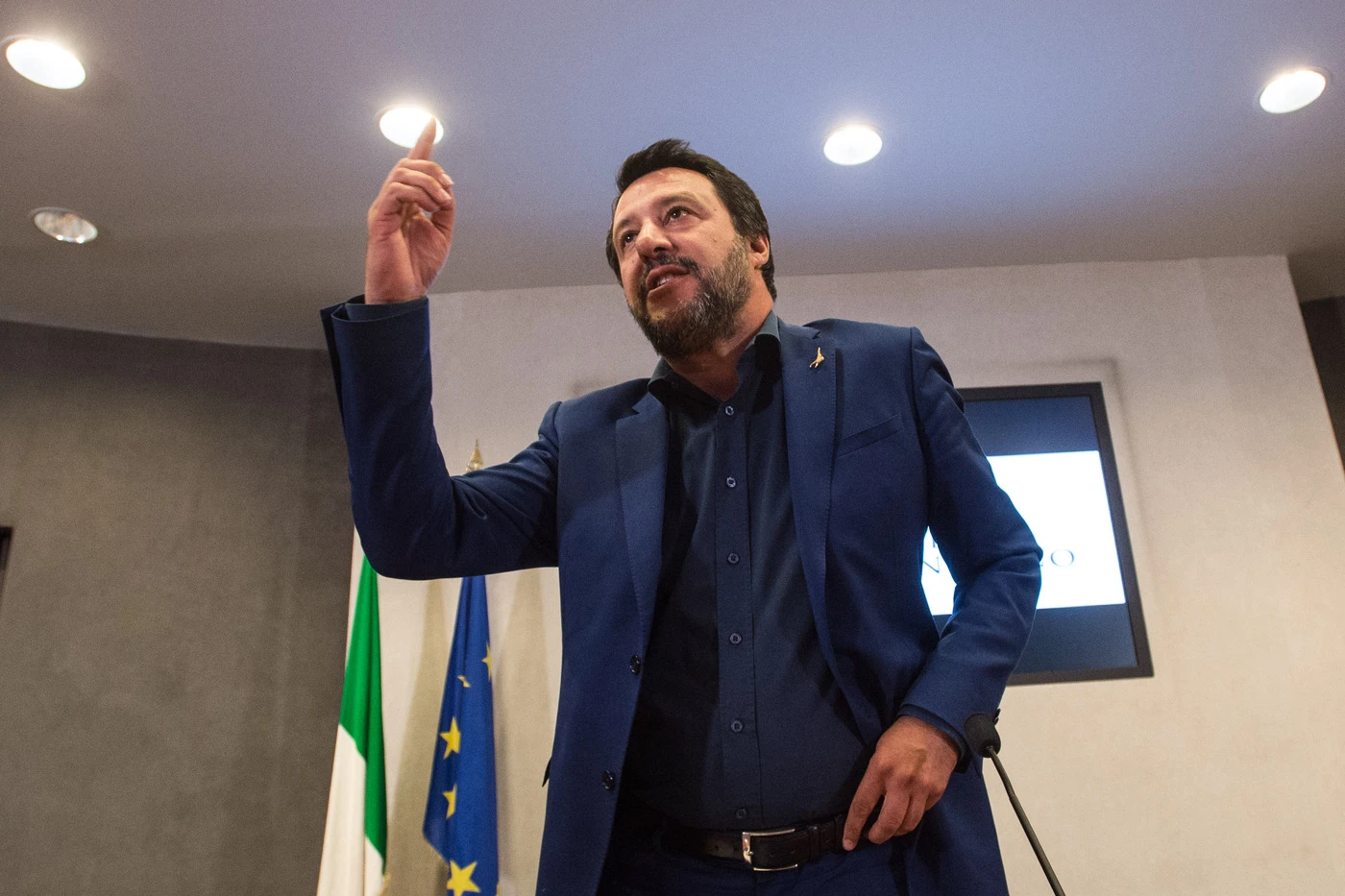 Matteo Salvini, decreto sicurezza già limato "ma non stravolto". Diktat a Conte e Di Maio: ora niente alibi
