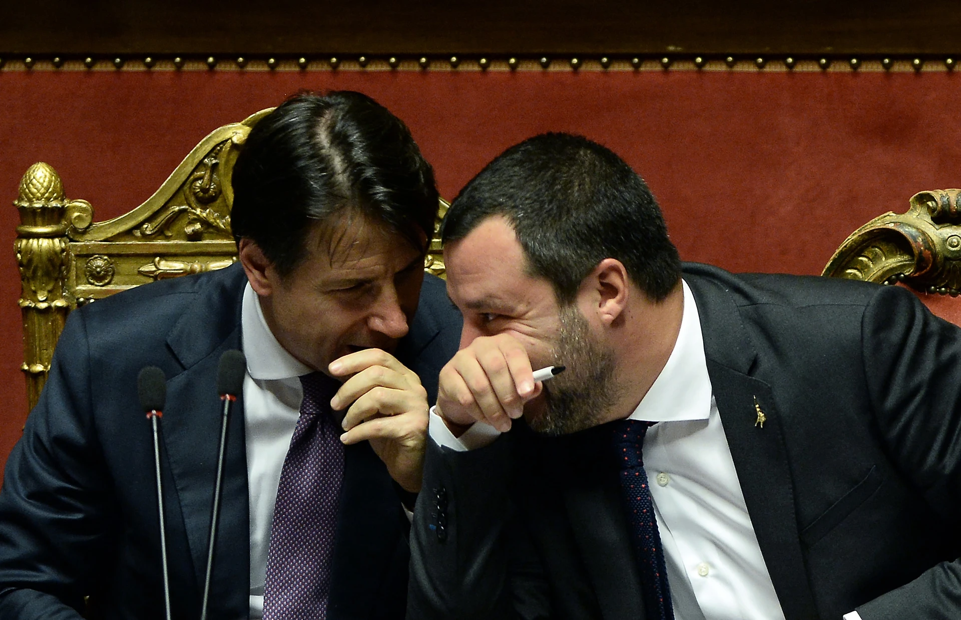 Matteo Salvini e Luigi Di Maio, retroscena: separati a Palazzo Chigi, disastro durante il vertice con Conte