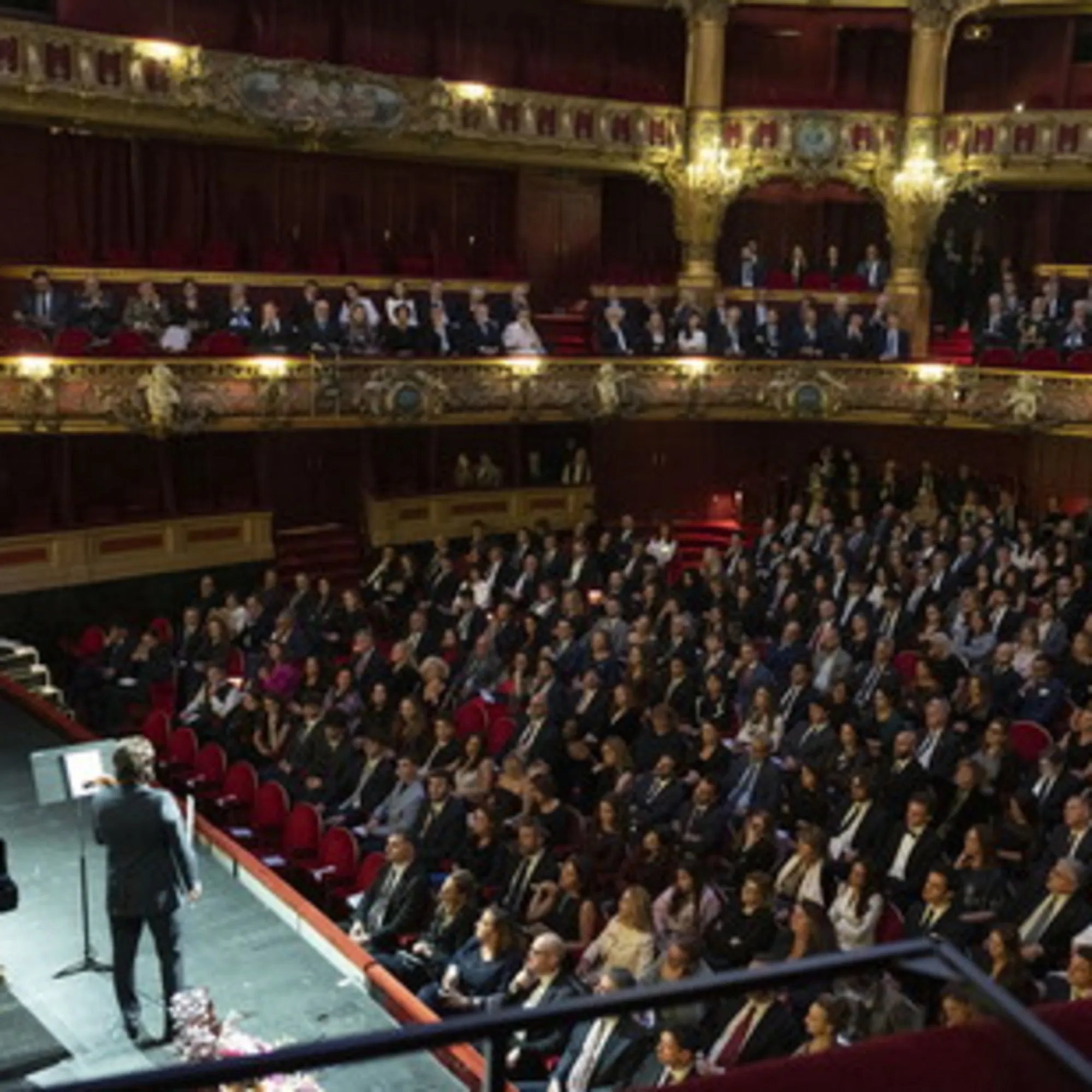 All'Opera da riposati? Sì, lo insegna la storia dell'aristocrazia...