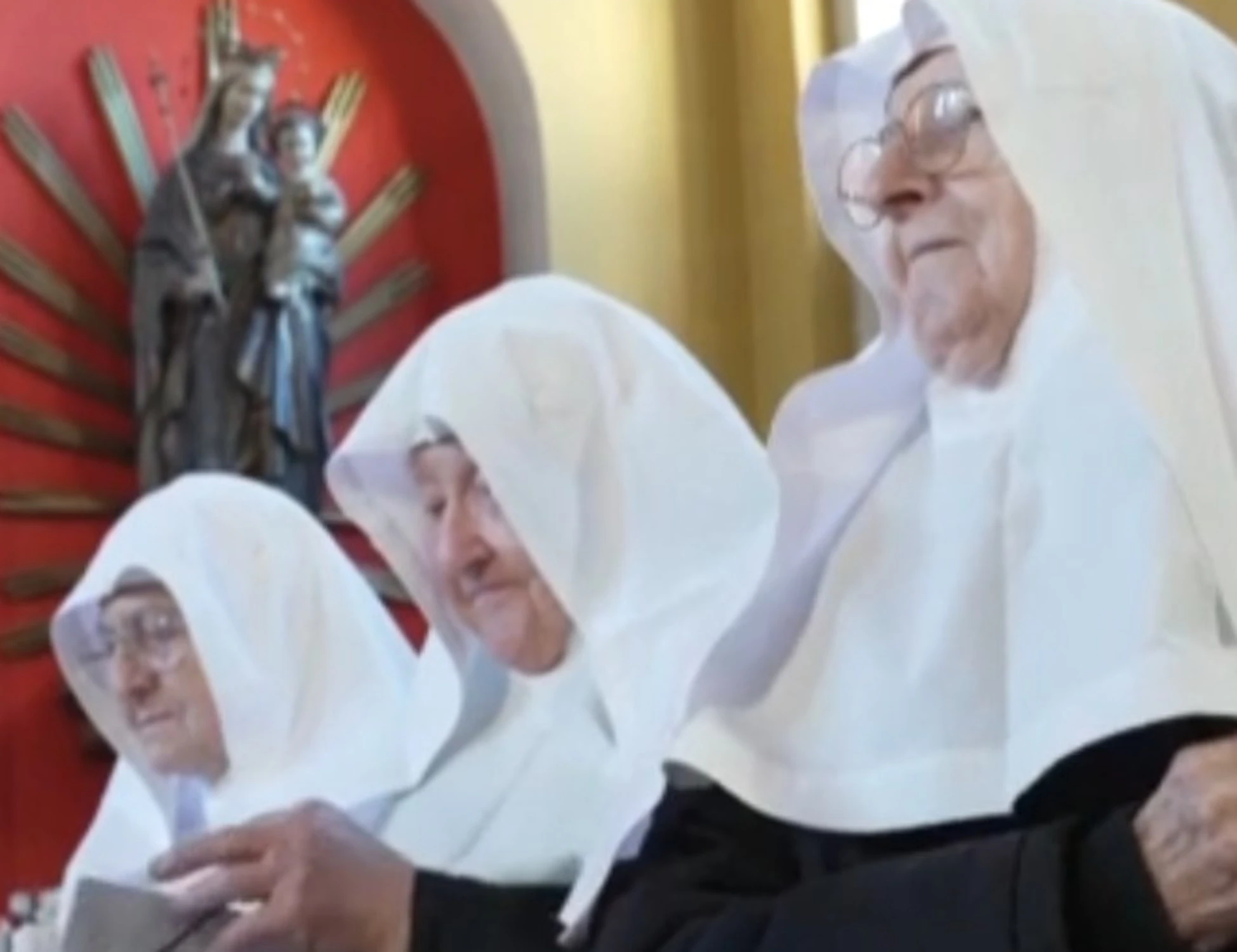 Fuga dalla casa di riposo, suore occupano convento