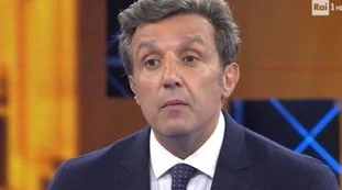 L'Eredità, "non lo toccare". Senza precedenti: il campione tenta la furbata, Flavio Insinna lo inchioda