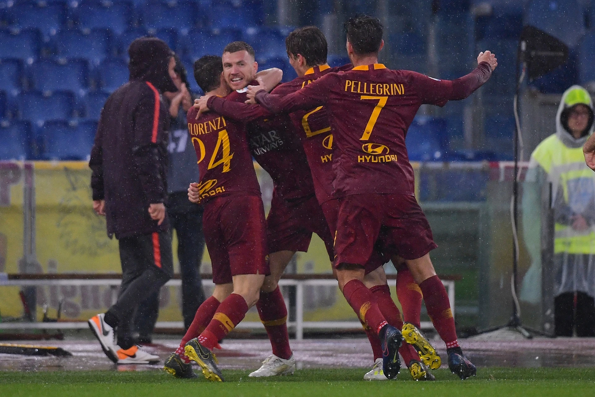 Serie A, Dzeko stende l'Udinese. La Roma sale al quarto posto