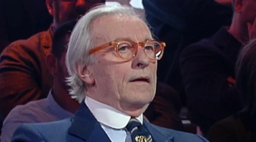 Vittorio Feltri, consiglio letale a Zingaretti: "Se Matteo non deve bere grappa, a te Nicola tocca la cicuta"