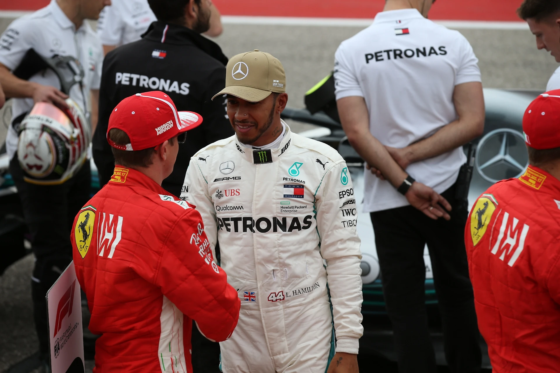 F1, Raikkonen trionfa ad Austin: sfregio ad Hamilton, festa Mondiale rinviata