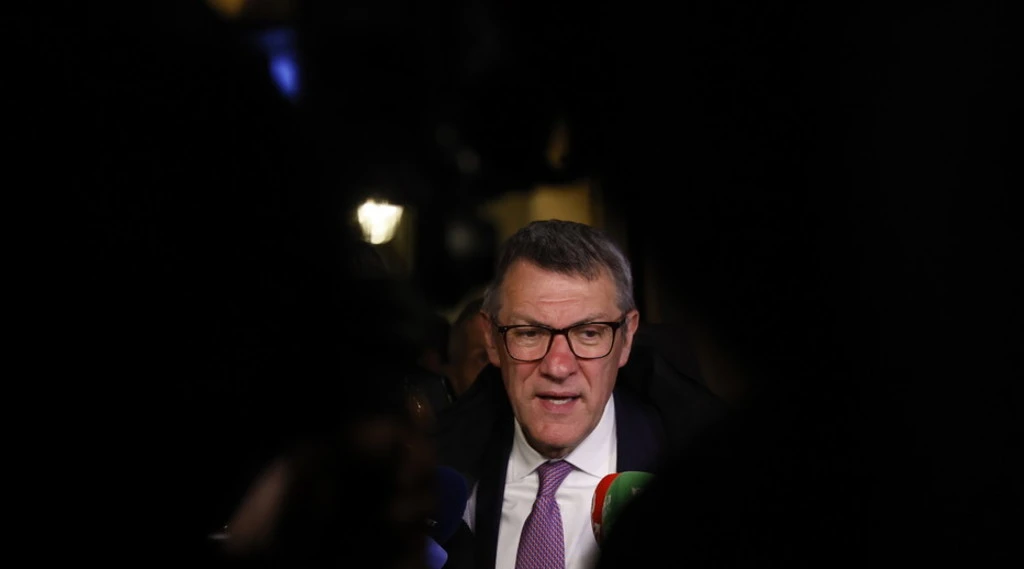 Maurizio Landini, l'ultima sparata su Giorgia Meloni: "Da quel resort..."