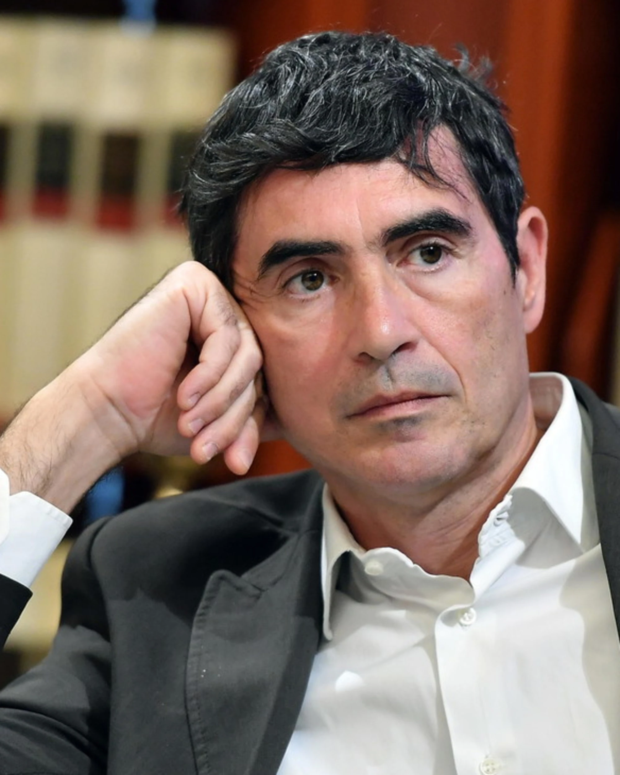 Nicola Fratoianni senza vergogna su Meloni: "Non avete il coraggio"