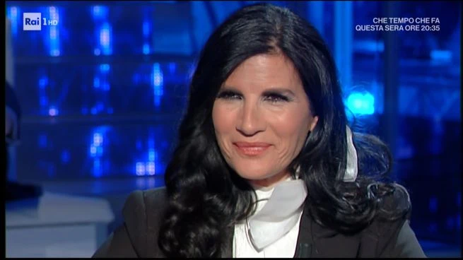 Domenica In, il delirio del Pd dopo l'intervista a Pamela Prati: bordate contro la Rai e Mara Venier