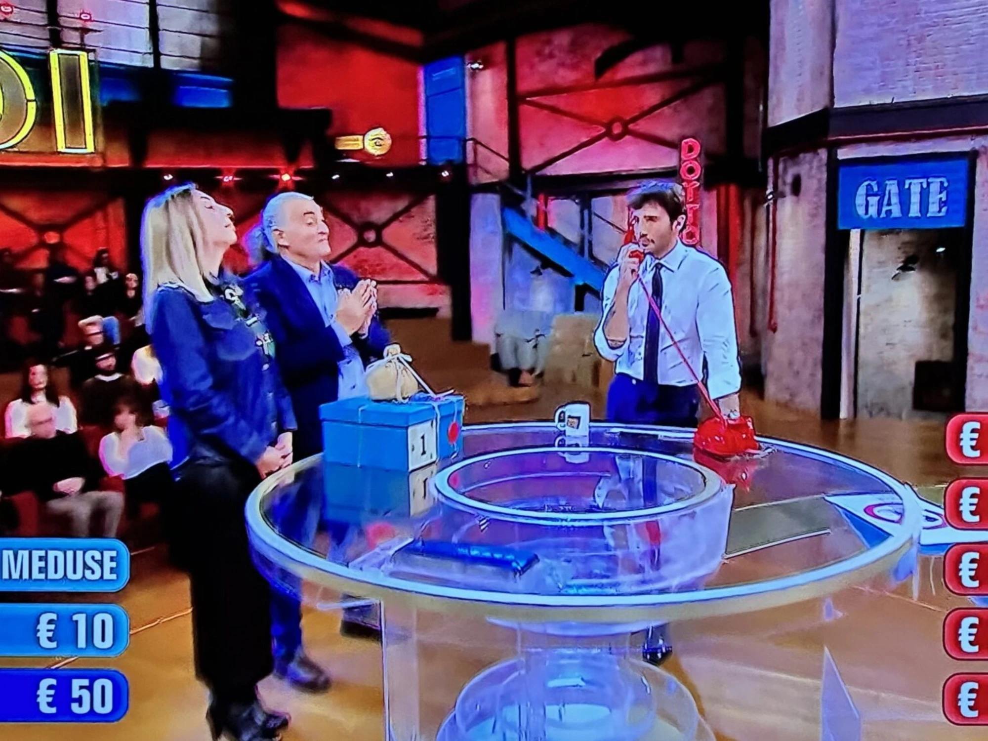 Affari Tuoi, l'attacco vergognoso a Stefano dopo il pacco: "Perdente"