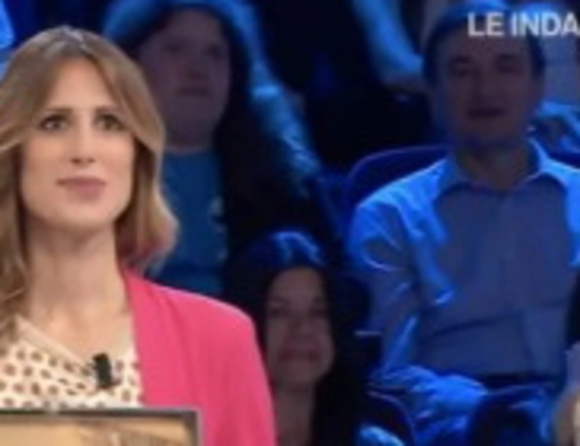 Affari Tuoi, Vanessa travolta dalle critiche: "Sbadigli", cosa non passa inosservato