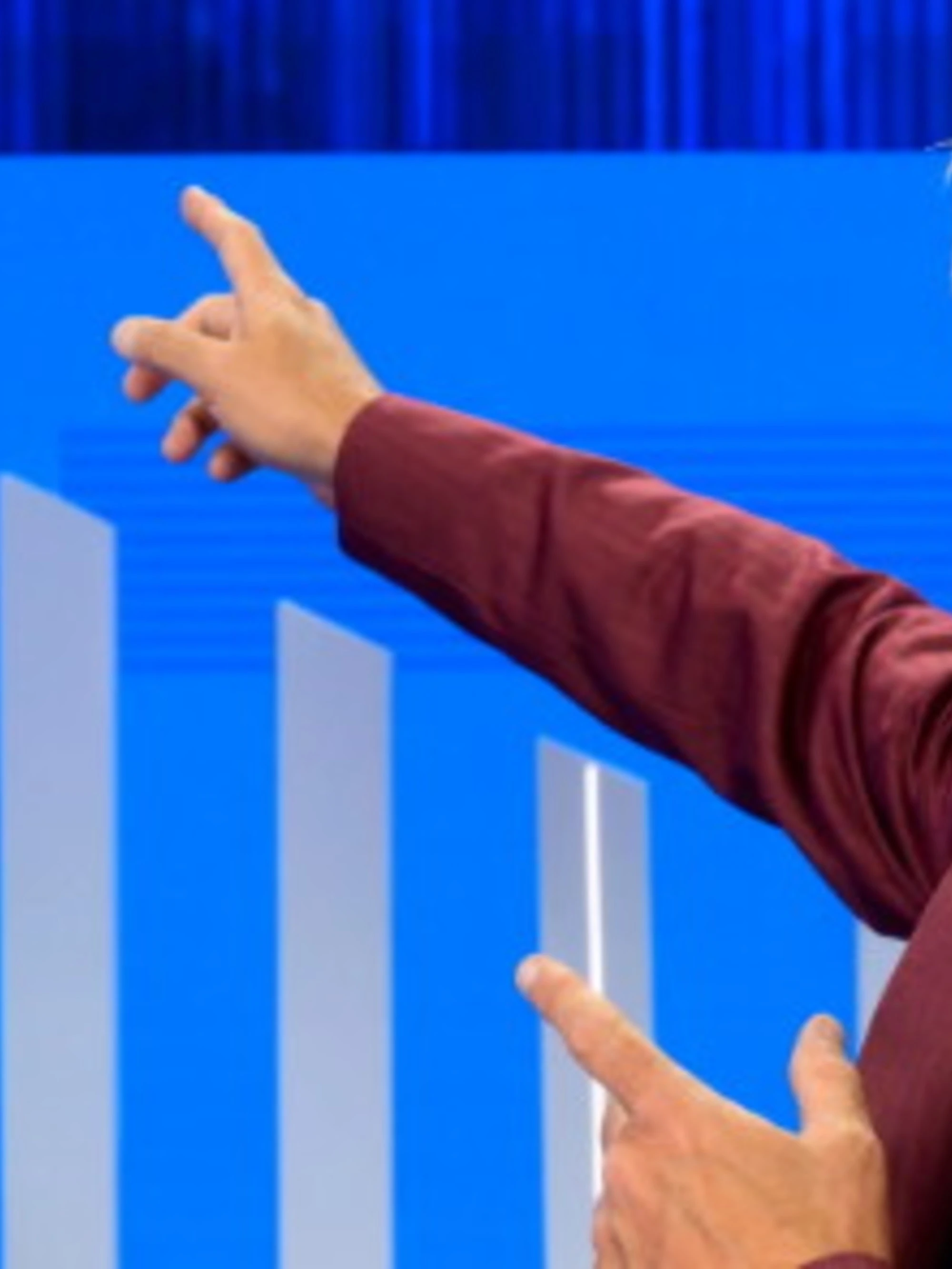 Reazione a Catena, la lezione di Pino Insegno: tutti muti