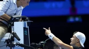 Jannik Sinner, la figuraccia di Rune: cosa c'è dietro la sceneggiata del norvegese
