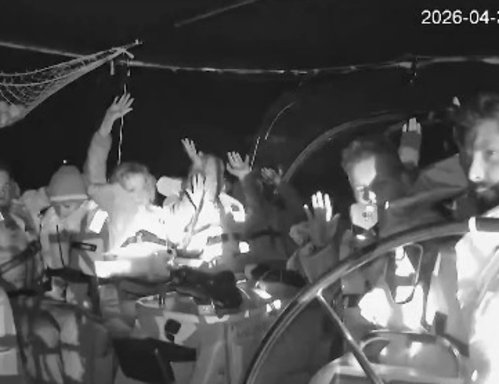 Flotilla, Israele intercetta le barche in acque internazionali: caos in piena notte