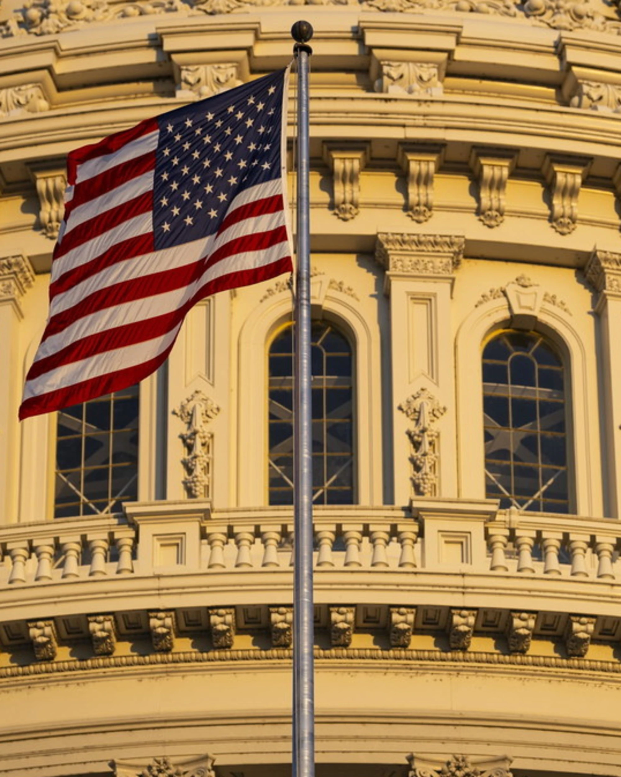 Usa, via libera alla legge di spesa di Trump