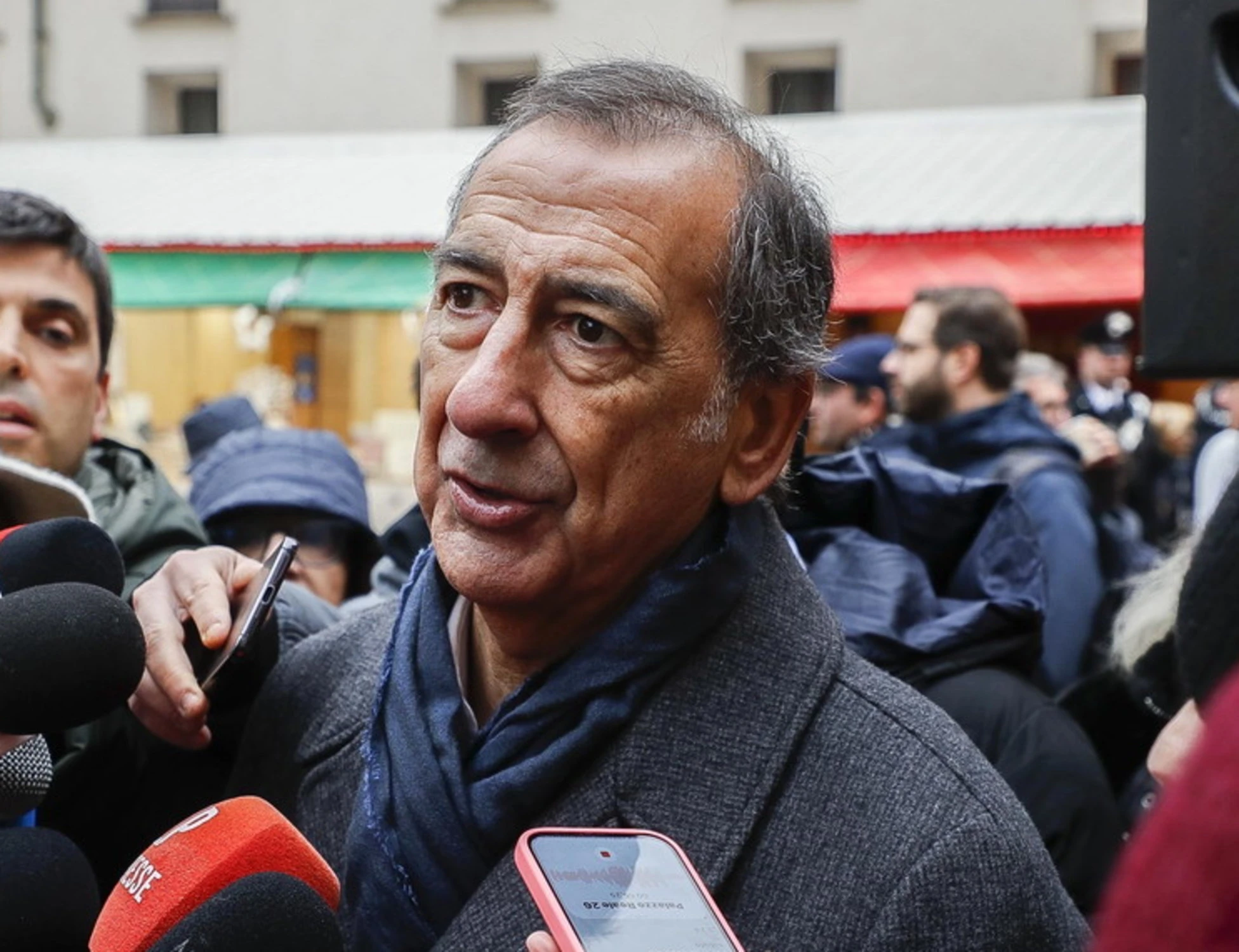 Beppe Sala, crollo verticale: sondaggio, quanto perde in un anno