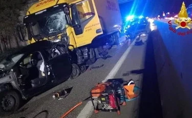 Brindisi, tornavano dalla visita ginecologica, poi lo schianto con un tir: finisce in tragedia