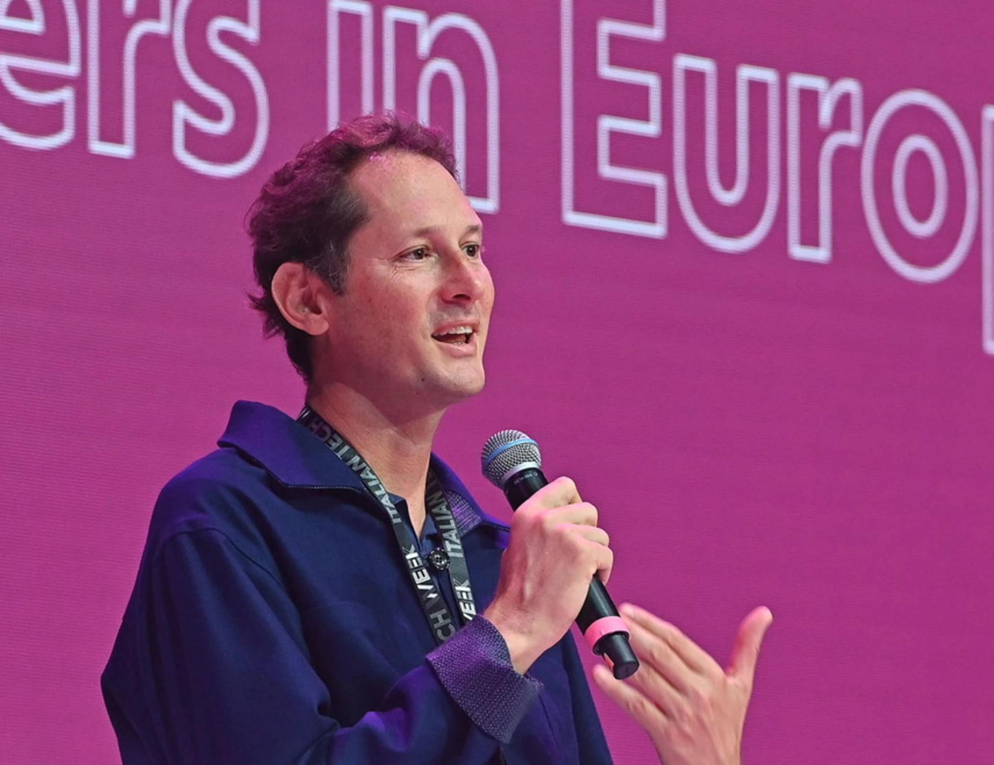 La Repubblica, "ufficialmente in vendita": rivolta contro Elkann