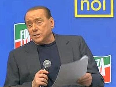 Berlusconi: ''Decadenza è colpo di Stato, reagirò''. FI in piazza il 27