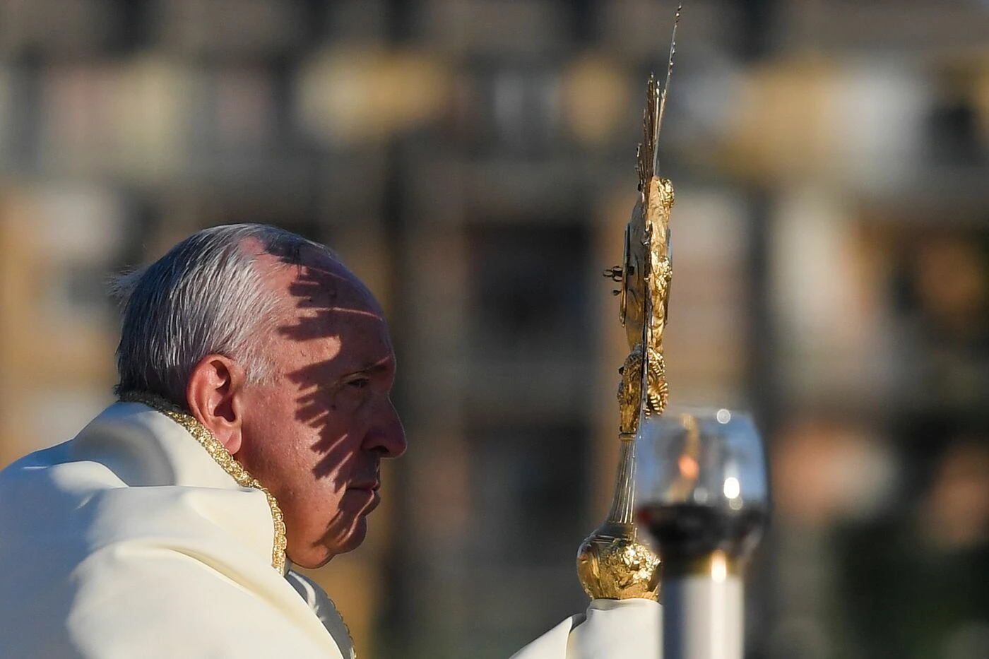 Vaticano, Papa Francesco nomina tredici nuovi cardinali: tutti a sostegno dell'immigrazione