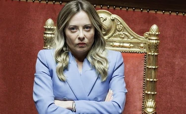 Giorgia Meloni e il "patentino antifascista": "Si chiama censura", e Conte impazzisce
