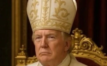 Donald Trump in versione Papa fa impazzire la sinistra