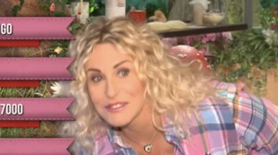 È sempre mezzogiorno, Antonella Clerici e il quiz col doppio senso: "Piace lungo e Alex ne ha presi 7mila"