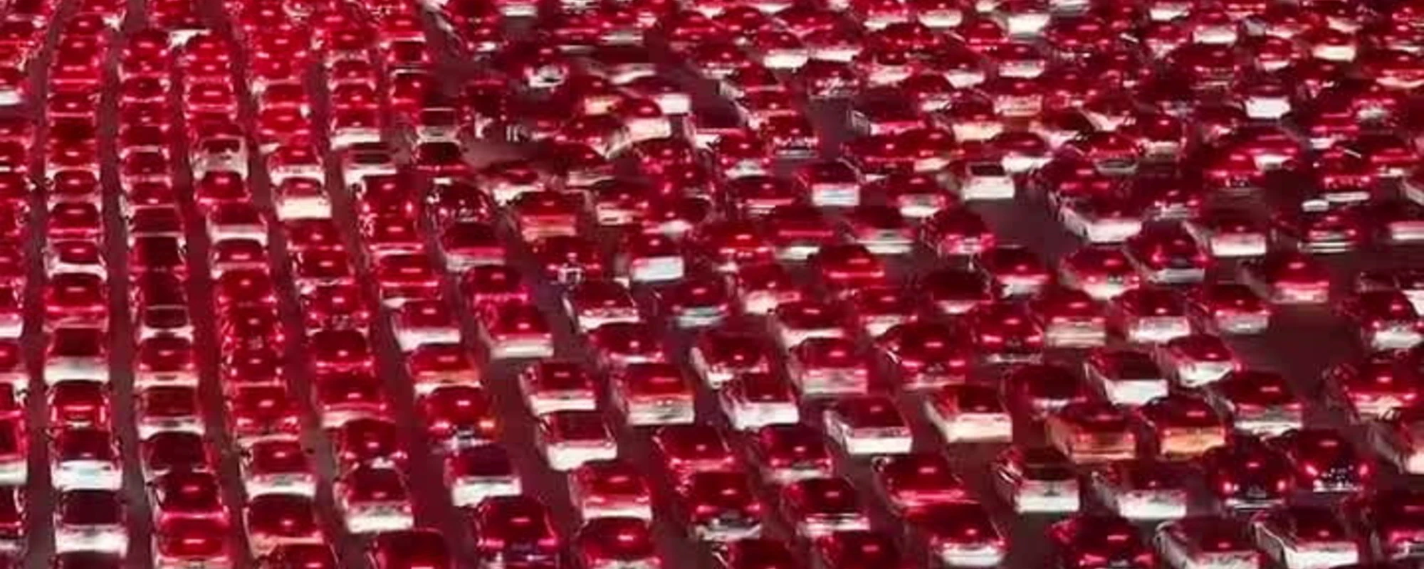Autostrada, il casello infernale: dove arriva la coda <span style="color: rgb(153, 0, 0);">Video</span>
