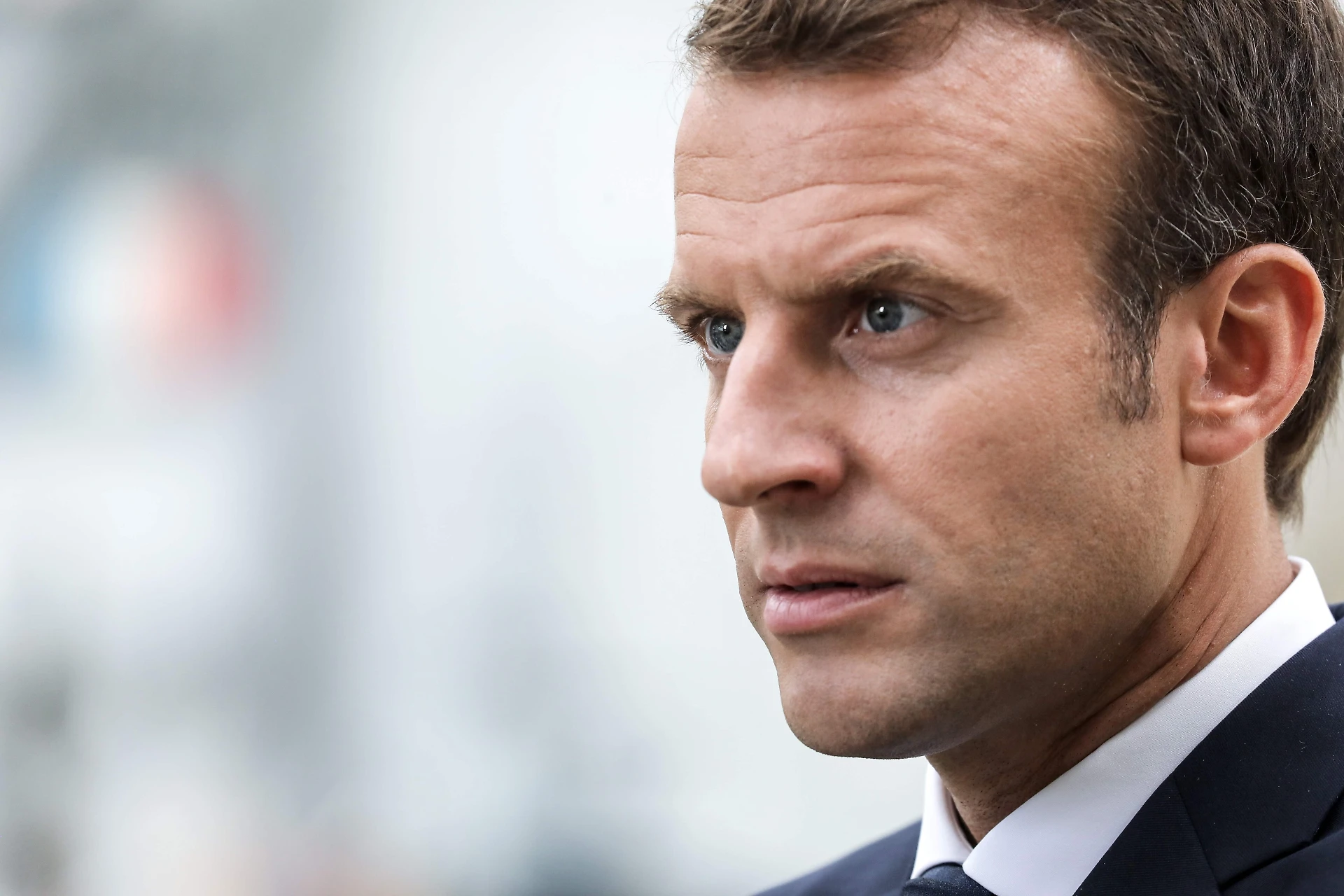 Emmanuel Macron dà del fascista a Matteo Salvini: "L'asse Roma-Berlino-Vienna non porta fortuna"