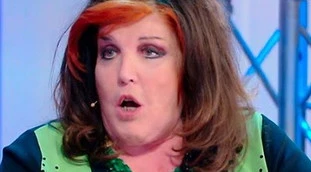 Grande Fratello Vip, "sei un maniaco": battutaccia sugli slip, Patrizia De Blanck sbrocca. Un grosso caso