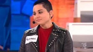 Amici, Rudy Zerbi umilia Giordana: il giudizio brutale, si scatena il caos da Maria De Filippi