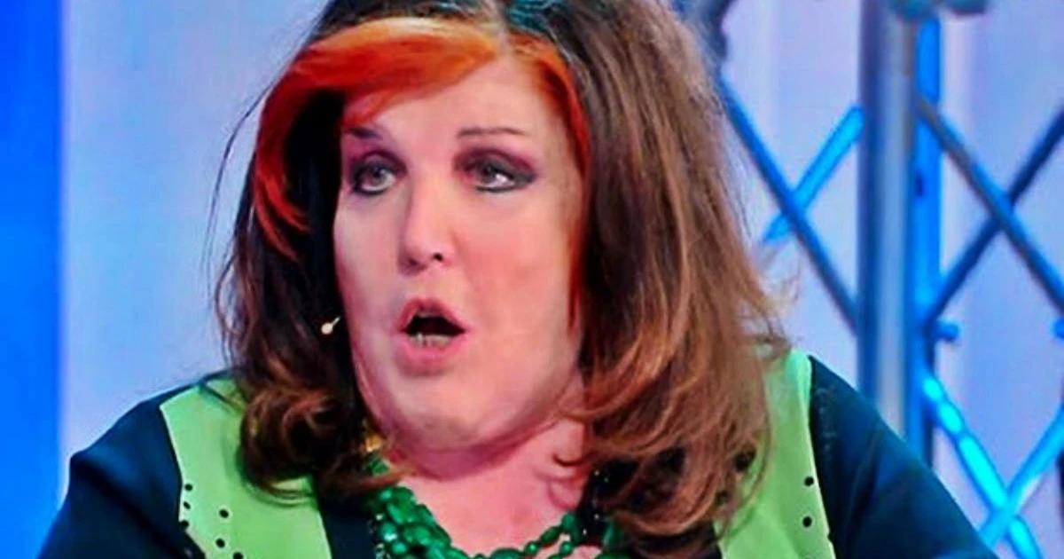 Grande Fratello Vip, Patrizia De Blanck insulta gli autori di Signorini: "Non mi rompere il ca***, il microfono mettitelo...". Raptus: rischia grosso