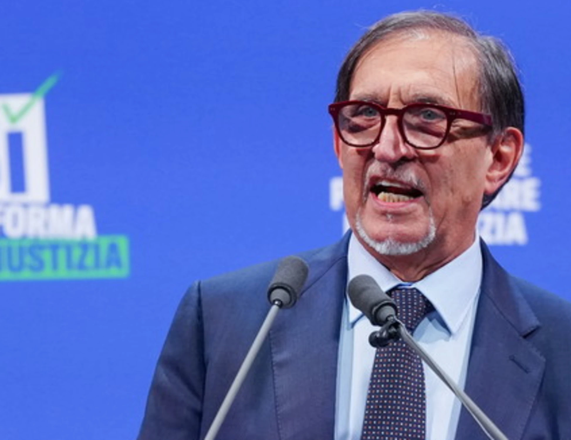 Famiglia nel Bosco, Ignazio La Russa: "Non devo chiedere il permesso a lorsignori"