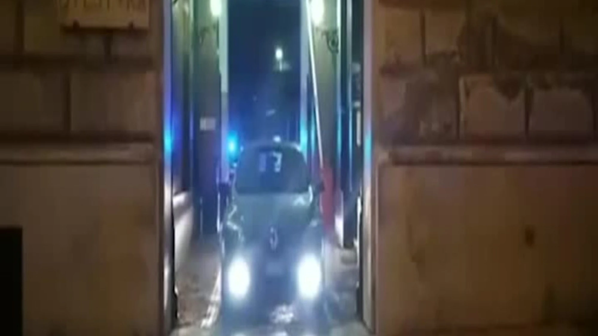 Roma, sventata rapina in banca: cinque arresti grazie all’operazione della Polizia