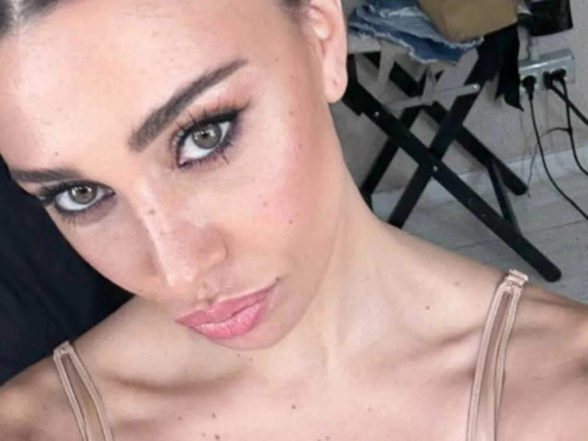 Belen Rodriguez, giallo a Radio 2: è già stufa?