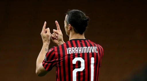 Milan, Zlatan Ibrahimovic verso il rinnovo: ecco le condizioni, altra vittoria per Pioli?