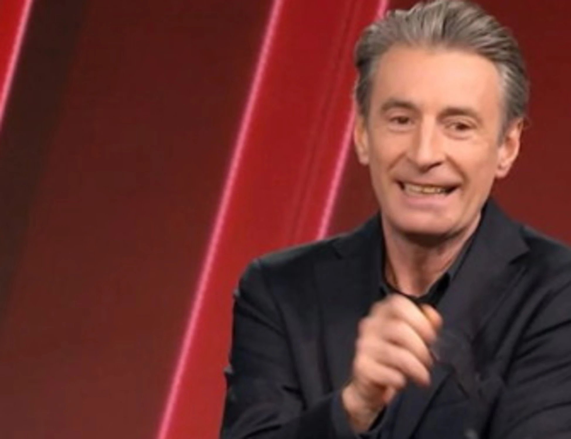 Garlasco, volano stracci tra Taccia e Milo Infante: "Una cosa triste", "Ci suggerisca le domande"