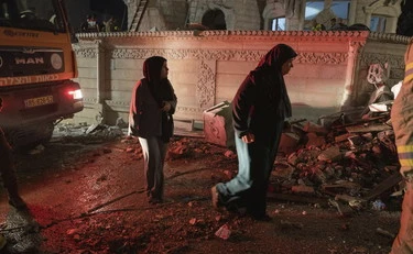 Iran, la diretta della guerra nel Golfo: "Giustiziati due dissidenti Mujaheddin"