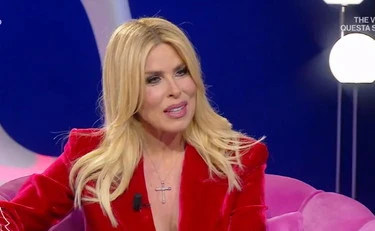 Loredana Lecciso, bomba su Cristel Carrisi: "Non mi ha invitato"