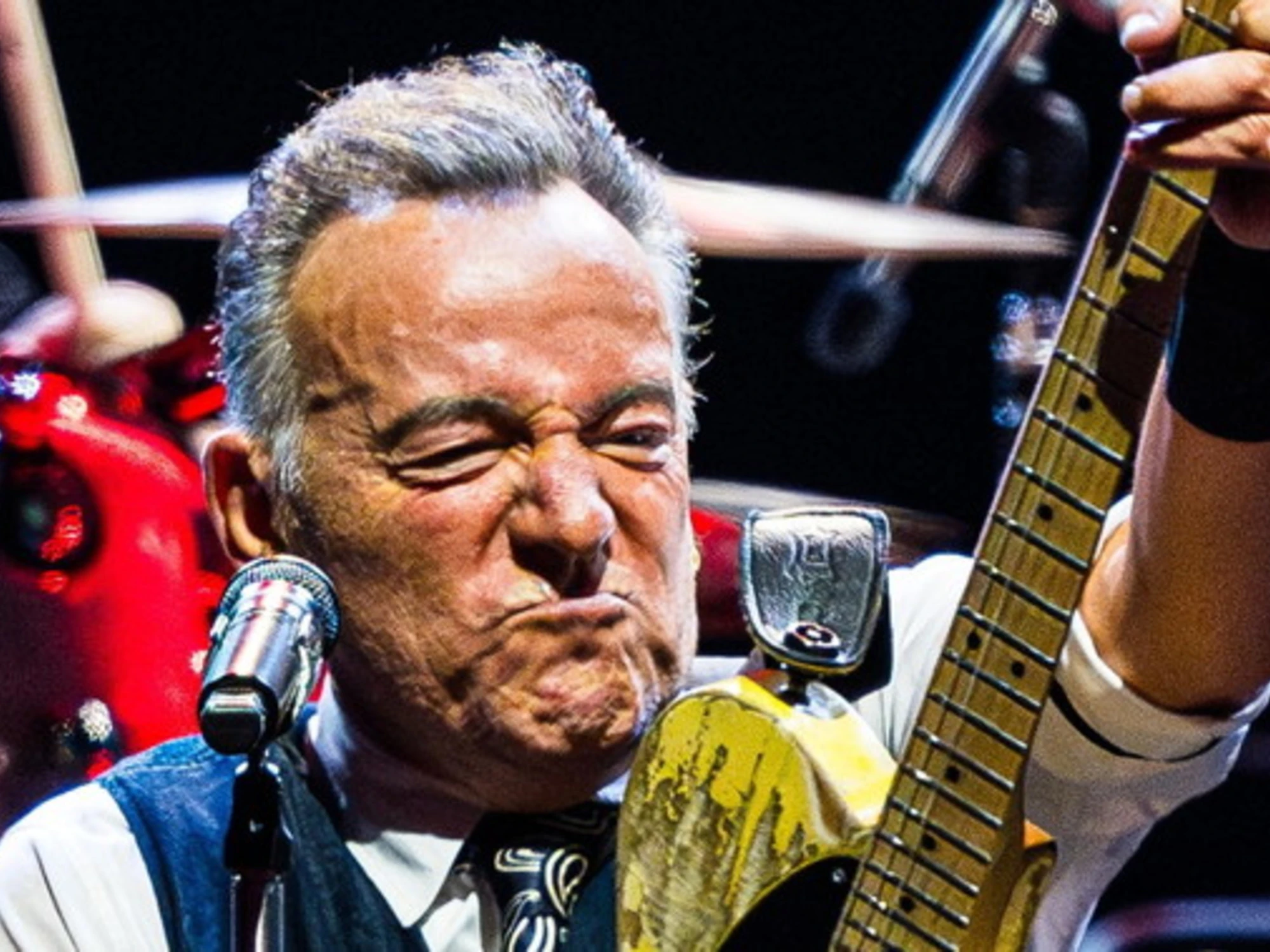 Trump estremo contro Bruce Srpingsteen: "Prugna secca, totale perdente, i tuoi concerti fanno schifo"