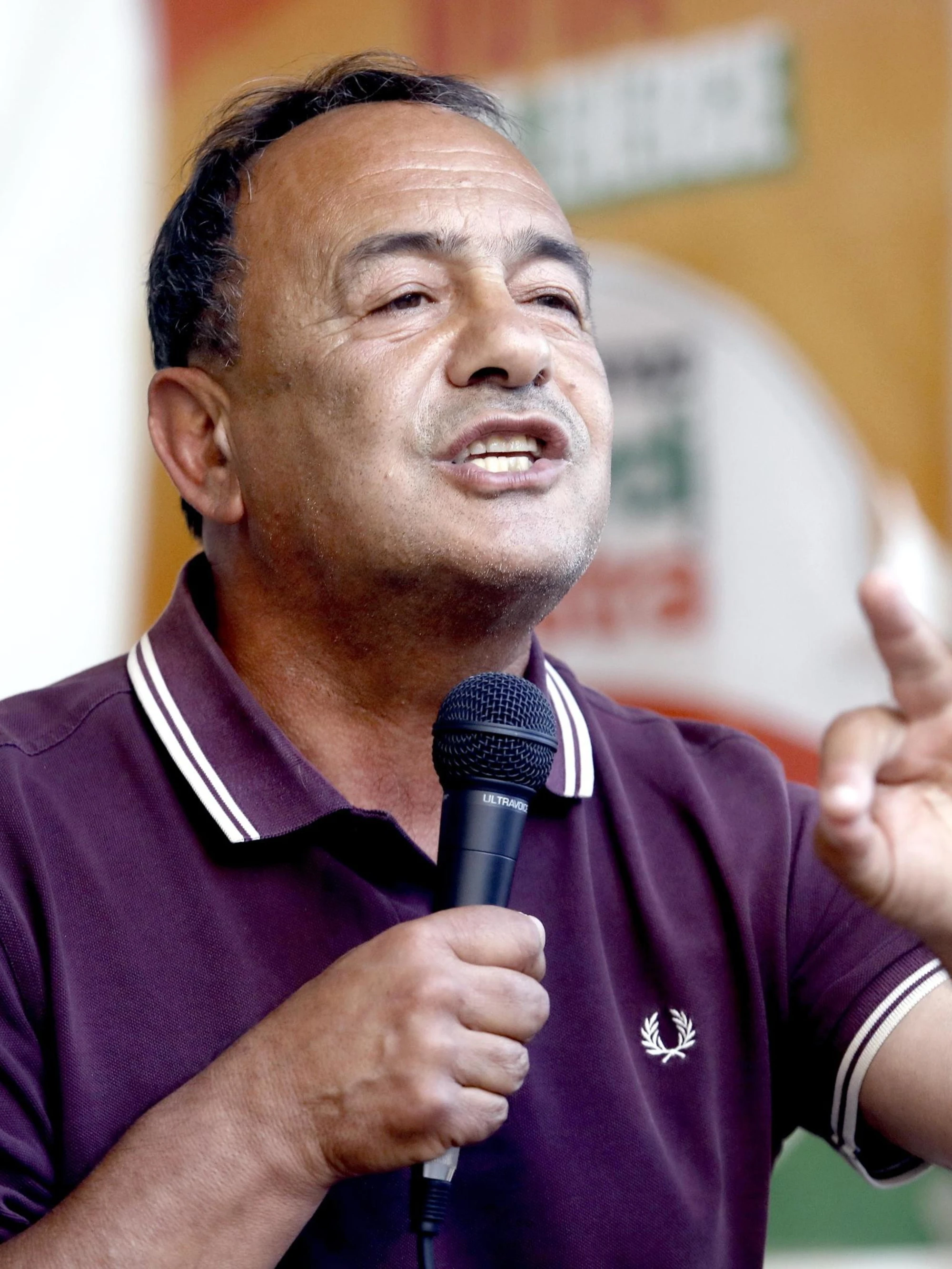 Mimmo Lucano, figuraccia: centrodestra al 70% a casa sua