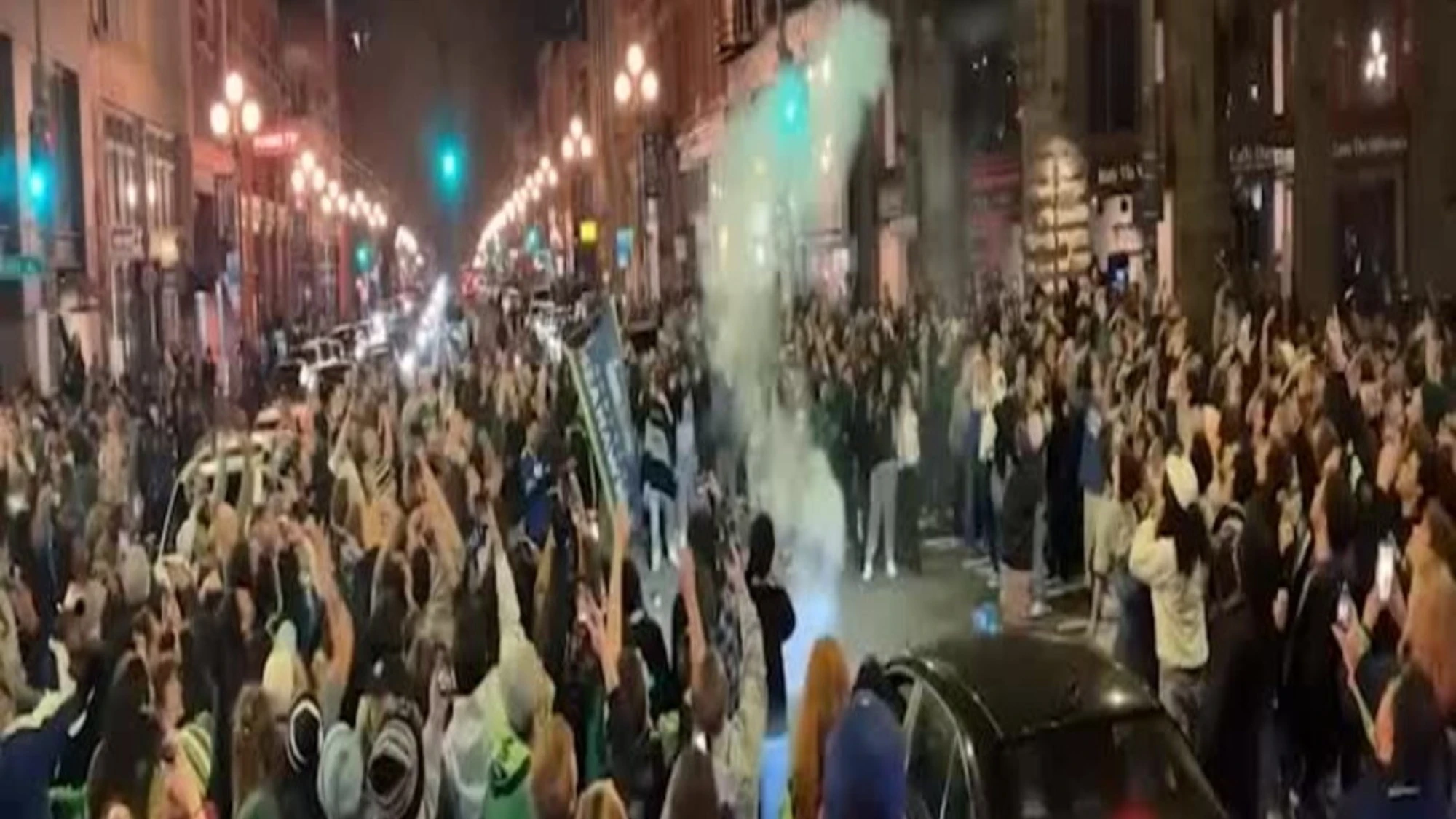 Super Bowl 2026, trionfano i Seahawks: scoppia la festa a Seattle